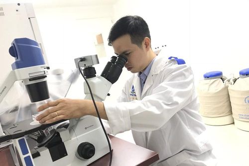 Tân Phó Giáo sư trẻ nhất: Đường tới thành công không trải hoa hồng
