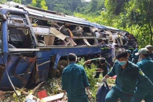 Ám ảnh những vụ tai nạn giao thông đường bộ kinh hoàng trong năm 2020
