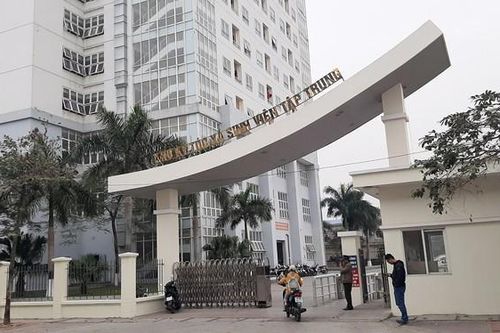 Điểm nhấn giáo dục: Lùm xùm nữ sinh y dược nghe điện thoại bị đuổi khỏi ký túc xá