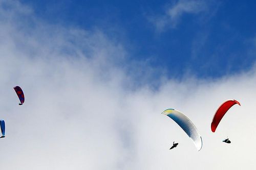 100 phi công lượn trên đỉnh Putaleng ở Lai Châu