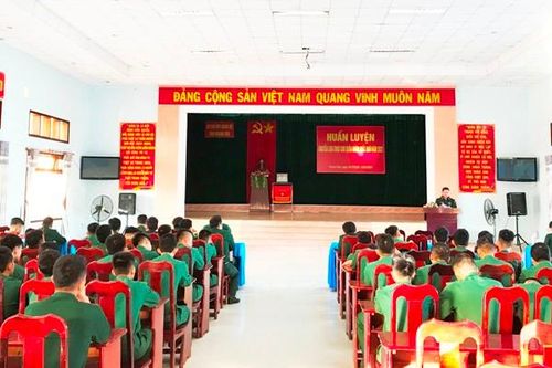 Huấn luyện chuyển loại chuyên nghiệp quân sự cho 90 quân nhân chuẩn bị xuất ngũ
