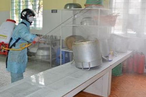Tiền Giang đóng cửa quán ăn liên quan bệnh nhân 1440 nhập cảnh trái phép