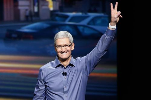 Màn đáp trả Facebook 'cao tay' của Tim Cook