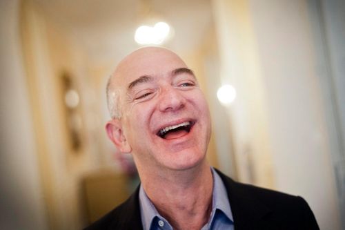 Lý do Jeff Bezos hay làm việc lặt vặt mỗi ngày