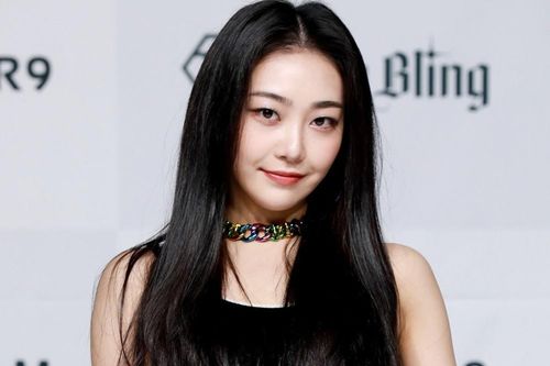 Nhóm nhạc tân binh Kpop có 2 thành viên người Nhật
