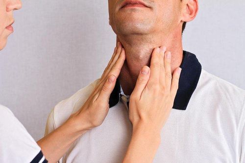 Người đàn ông sút 15 kg vì bệnh hiếm gặp