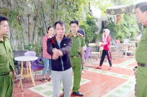 Khởi tố kẻ đâm chết bạn nhậu