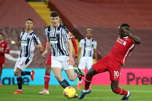 2.000 CĐV không 'cứu' nổi Liverpool