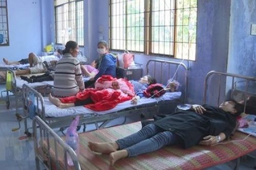 Trà Vinh: Nhiều công nhân nhập viện nghi ngờ do ngộ độc thực phẩm