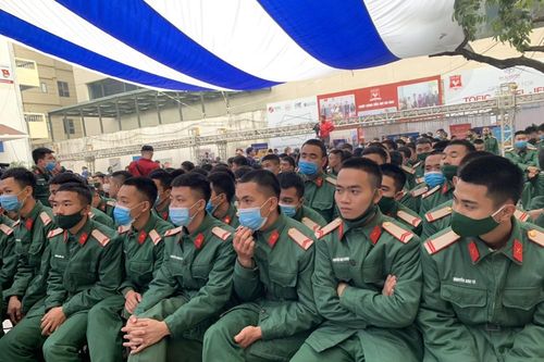 Trung tâm đào tạo và hướng nghiệp Tiền Phong tư vấn hướng nghiệp cho bộ đội xuất ngũ