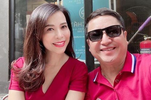 MC Kỳ Duyên vest đỏ trẻ trung, NSƯT Chí Trung hạnh phúc bên bạn gái