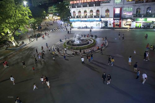 Đề xuất hoạt động không gian đi bộ hồ Hoàn Kiếm sớm hơn 1 ngày
