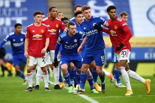 Tổng hợp vòng 15 Ngoại hạng Anh: Liverpool và M.U hụt bước
