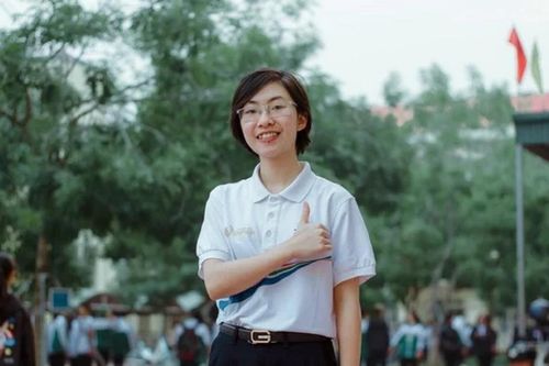Hình ảnh mới nhất cực 'xịn' của Quán quân Olympia từng bị 'ném đá' với loạt biểu cảm trong trận chung kết