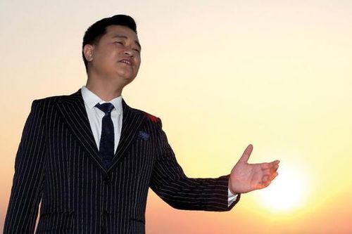 Ca sĩ Thanh Tuấn hát về Hải Phòng bằng cả trái tim