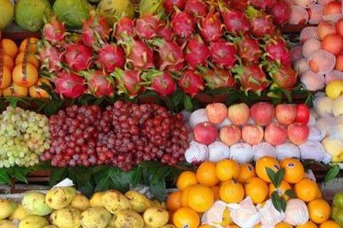 Hạn mặn kéo dài ở ĐBSCL khiến trái cây tăng giá dịp cuối năm