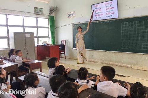Thiếu giáo viên hay thiếu cơ chế, chính sách?