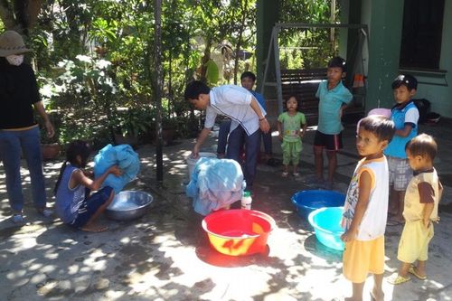 Cung cấp 15.500 test chẩn đoán nhanh sốt rét
