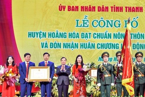 Thanh Hóa: Huyện Hoằng Hóa đón nhận Bằng đạt chuẩn Nông thôn mới và Huân chương Lao động hạng III