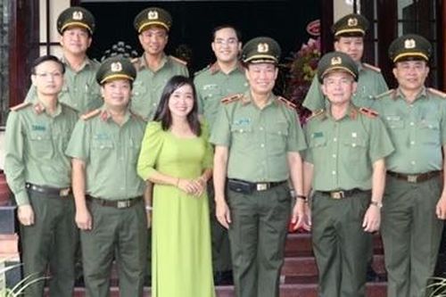 Thứ trưởng Lê Tấn Tới thăm và làm việc tại Vĩnh Long