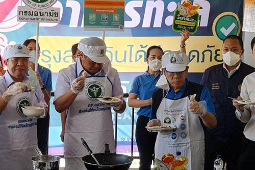 Ổ dịch COVID-19 ở Thái Lan: Thống đốc nhiễm bệnh, tiểu thương tự tử