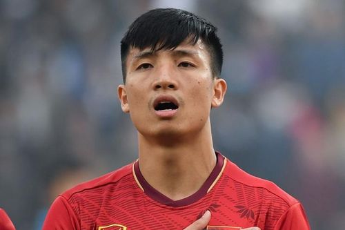 Trung vệ Bùi Tiến Dũng nghỉ đá Siêu cúp để cưới vợ