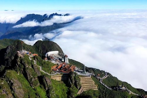 Du khách đón năm mới ở Đà Lạt, Phú Quốc và Sa Pa