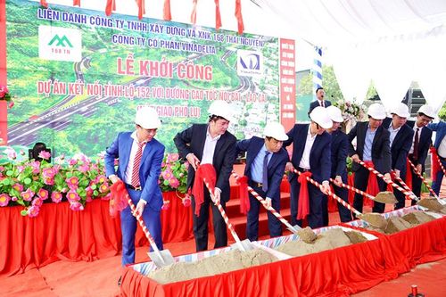 Khởi công nút giao nối cao tốc Nội Bài - Lào Cai với thị trấn Phố Lu và KCN Tằng Loỏng