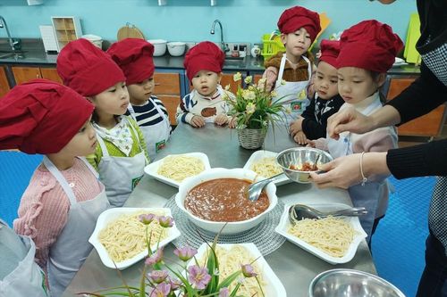 Ép con học chữ sớm là sai lầm