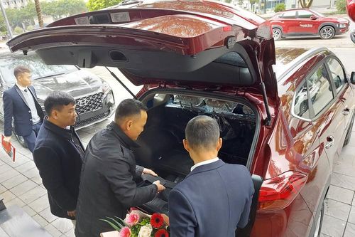 Dừng chính sách giảm 50% phí trước bạ đối với ôtô sản xuất, lắp ráp trong nước