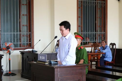 Đâm chết con nợ vì đòi tiền không trả, chủ nợ lĩnh 16 năm tù