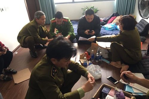 Hà Nội: Bắt giữ kho thuốc lá điện tử trị giá gần 1 tỷ đồng bán online