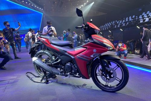 Yamaha Exciter 155 phả hơi nóng lên cuộc đua côn tay cỡ nhỏ
