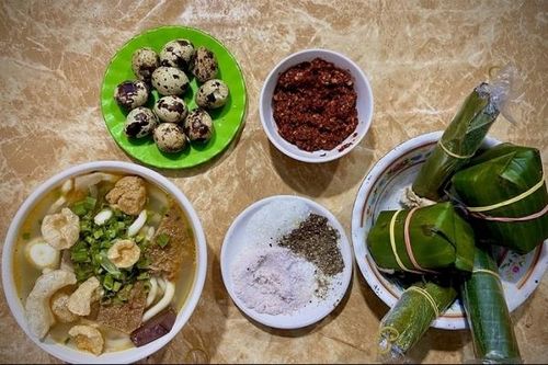 Bánh canh Hàn Thuyên- bán cả những kỷ niệm về hương vị của Huế