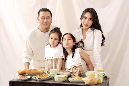 Lưu Hương Giang tổ chức sinh nhật cho Hồ Hoài Anh: 'Hạnh phúc của một người đàn ông chắc cũng chỉ thế thôi nhỉ'