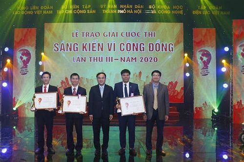 EVN 'thắng lớn' cuộc thi Sáng kiến vì cộng đồng lần thứ III