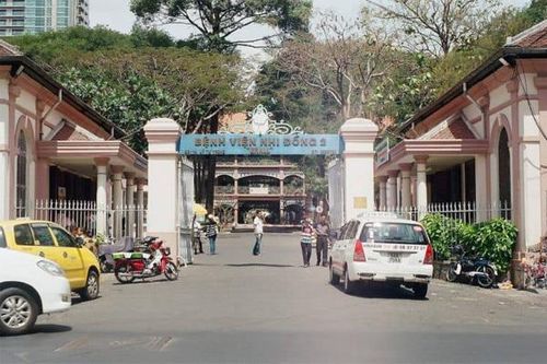 Ngã vào xô nước, bé trai 4 tuổi tử vong