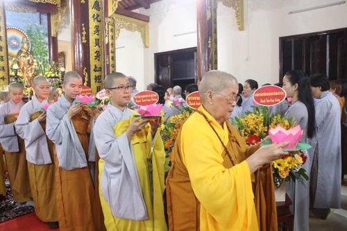 Chùa Phổ Hiền tổ chức lễ vía Phật A Di Đà