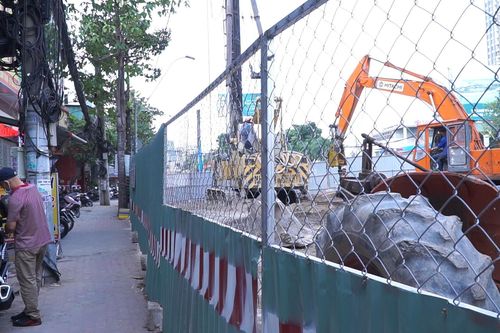 Cận Tết, lô cốt bủa vây phố phường TP.HCM
