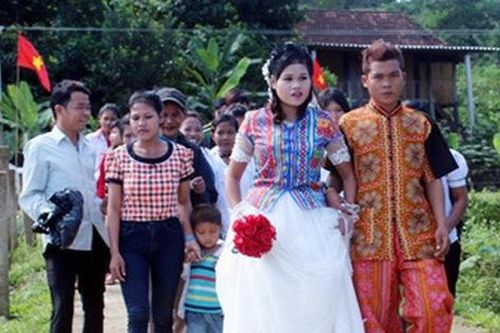 Ngày mới ở nơi mỗi đám cưới là một 'sự kiện lịch sử'