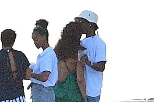 Rihanna tình cảm bên bạn trai mới
