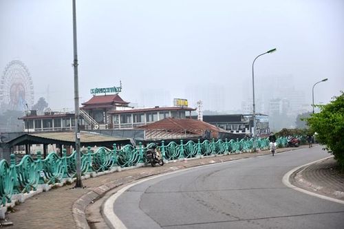 Những con 'thuyền ma' trên Hồ Tây