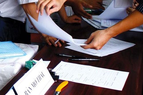 Phó giám đốc ký đơn dự thầu có hợp lệ?