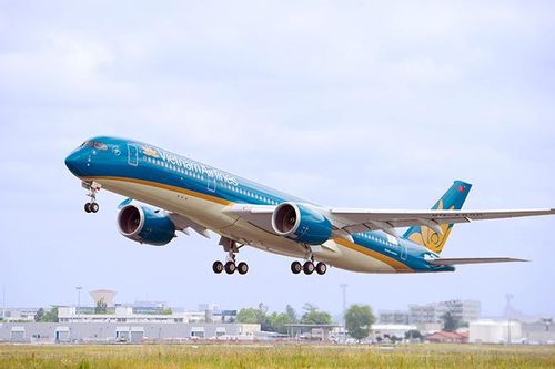 Phát triển đường bay trục Hà Nội - TP Hồ Chí Minh