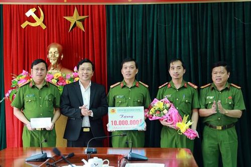 Quyết tâm đẩy mạnh đấu tranh với tội phạm và tệ nạn ma túy