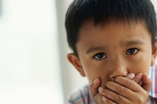 Không quát mắng không chữa được 'bệnh' nói bậy?