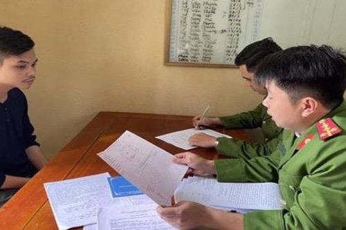Thầy cúng mạo danh lãnh đạo công ty bánh kẹo Kinh Đô để lừa đảo