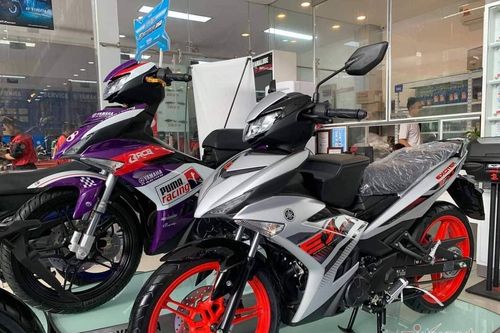 Cuối năm, giá xe máy tăng giảm trái chiều