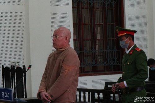 Kẻ 7 lần 'vào tù ra tội' vì buôn ma túy và sở thích ngông cuồng