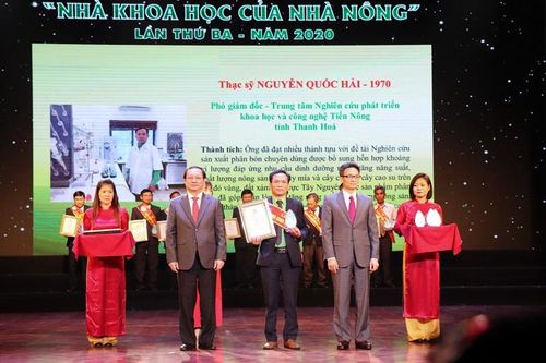 Nhà khoa học của Tiến Nông được vinh danh tại lễ tôn vinh 'Nhà Khoa học của nhà nông'